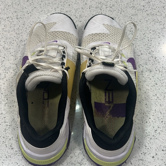 Nike Metcons - Picture 5 of 7